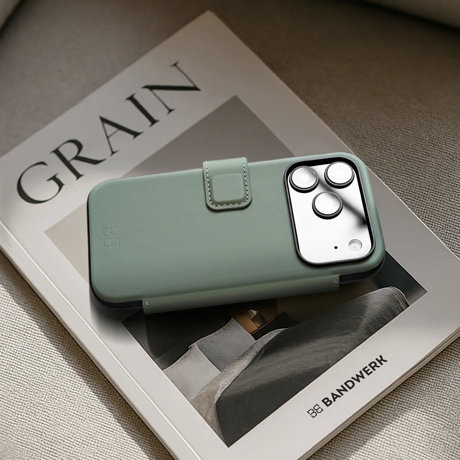 Slate Green / iPhone 17 Pro Max / Folio