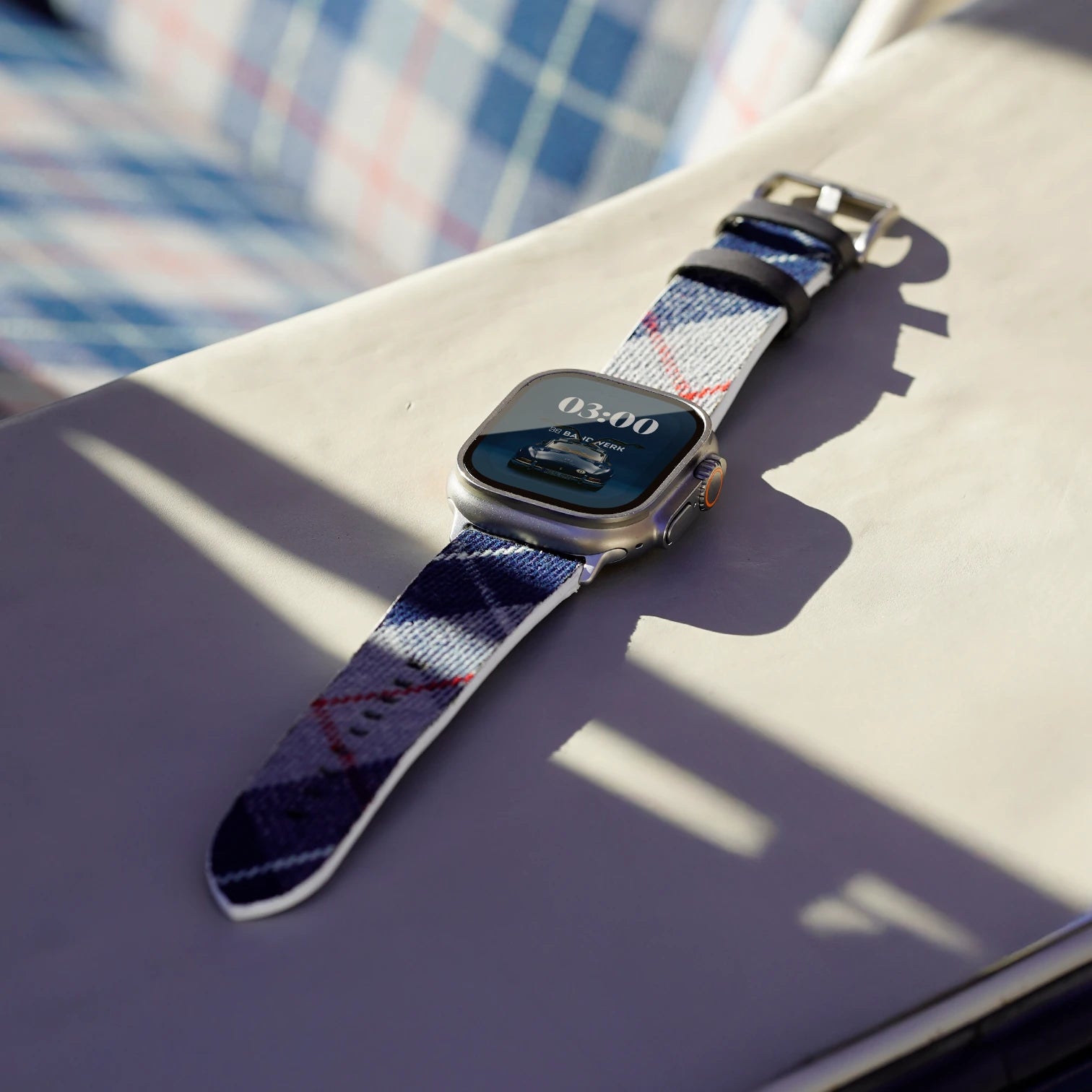L1 Blau / 46mm / Aluminium Diamantschwarz