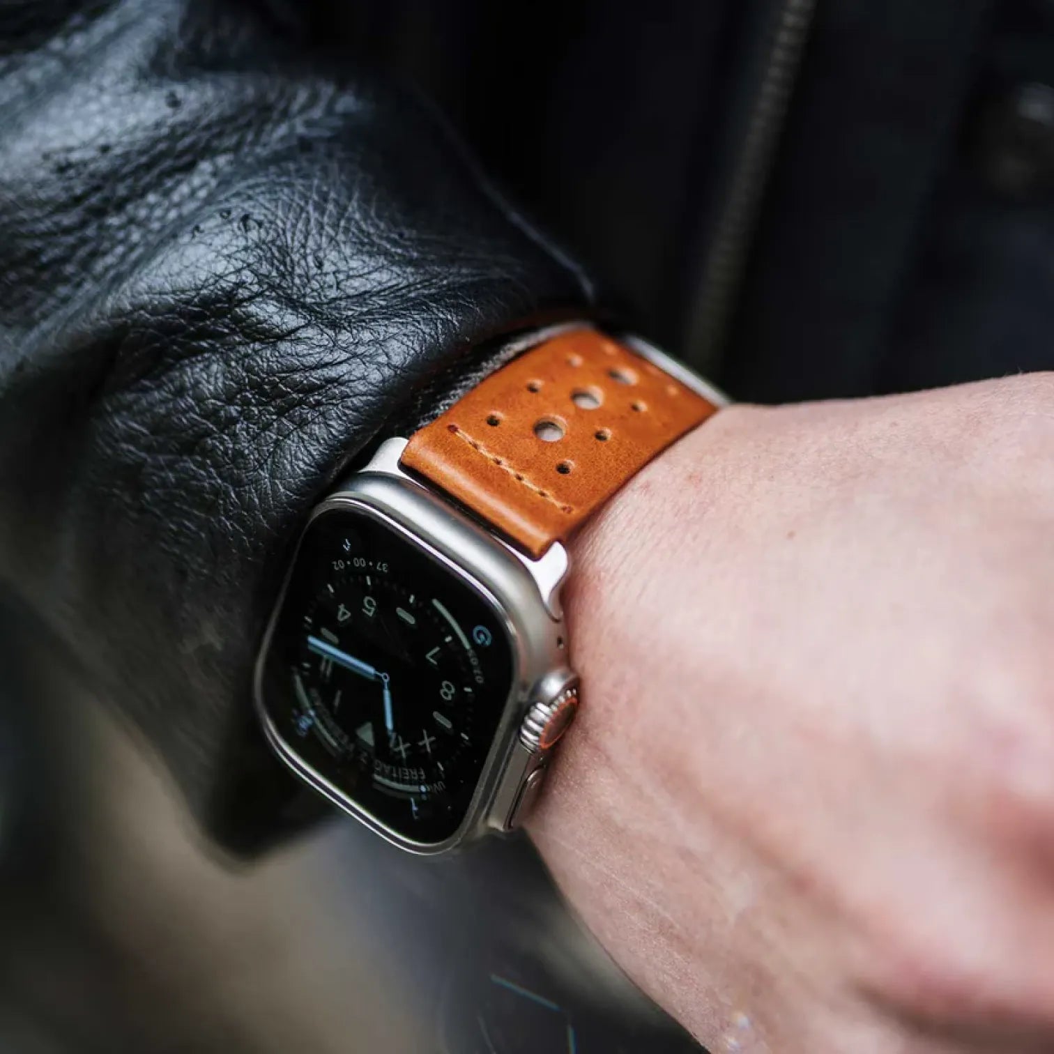 Hellbraun / 42mm / Schwarz Poliert