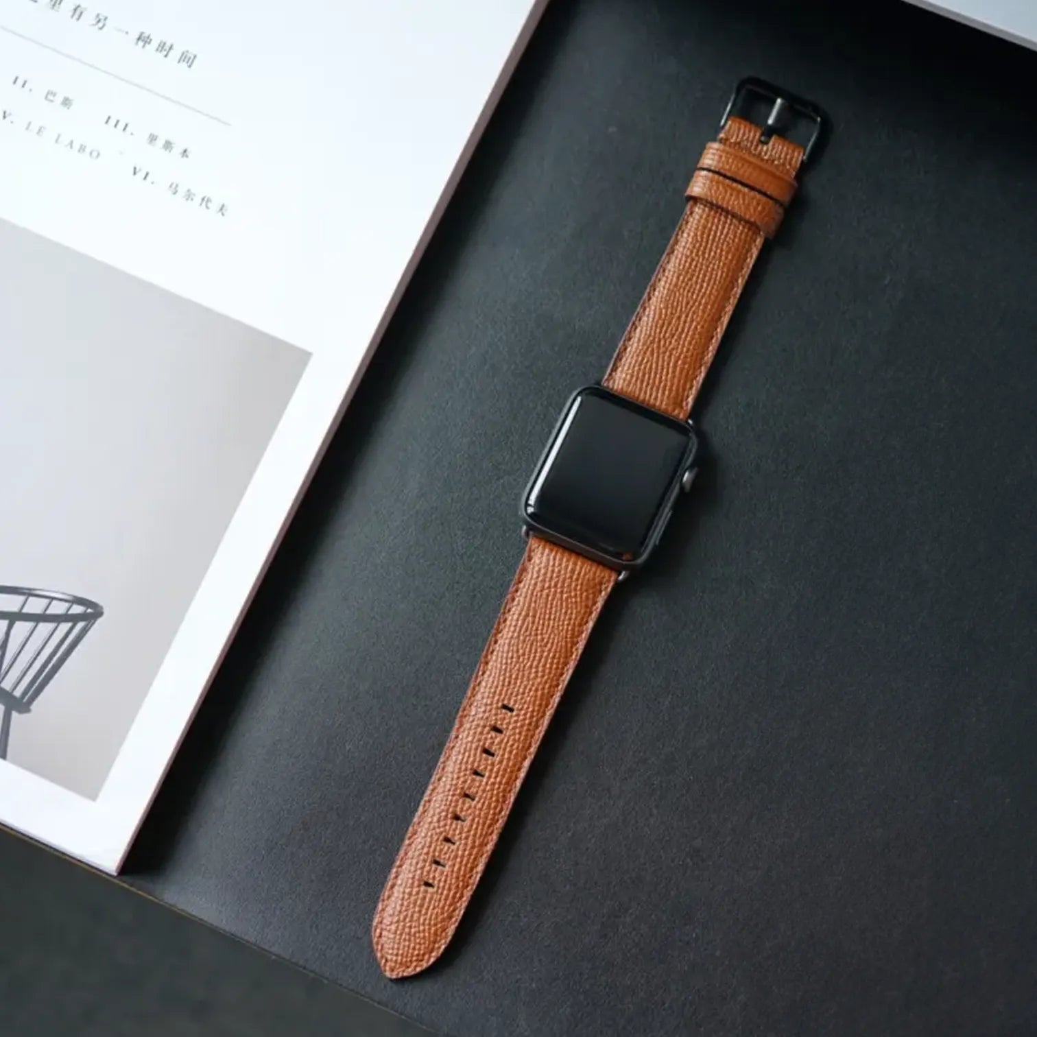 Hellbraun / Ultra/46mm/45mm / Schwarz Matt