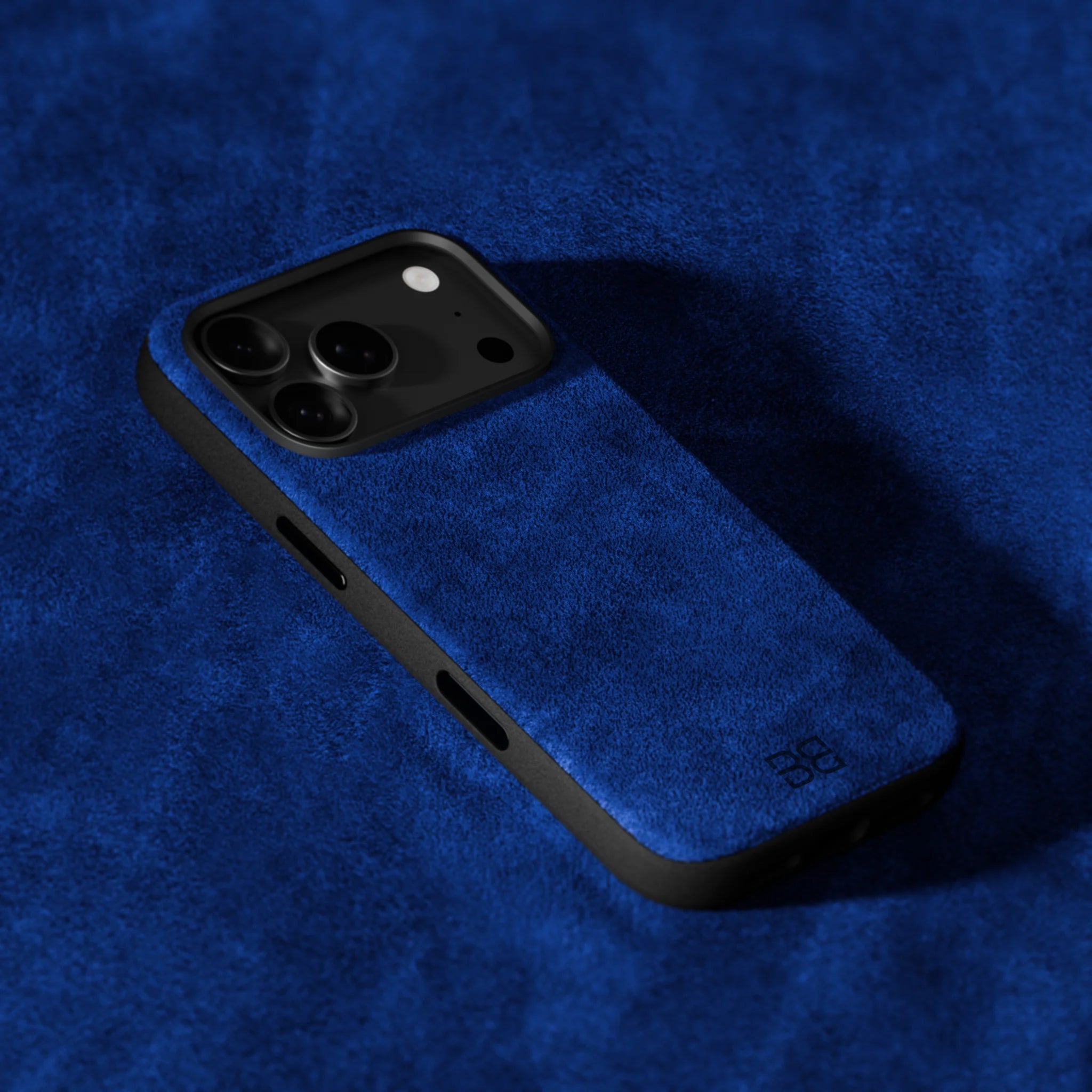 Slate Blue / iPhone 17 Pro Max